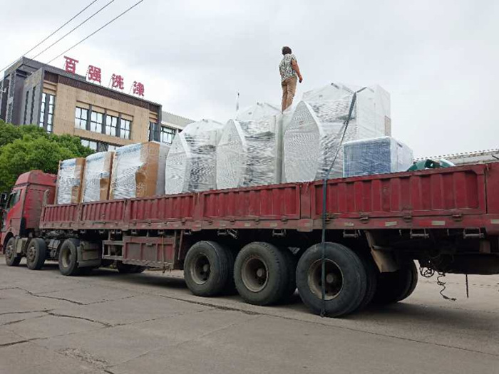 6月27、28日 百強洗滌龍等洗滌設備發貨四川 6月27、28日 百強洗滌龍等洗滌設備發貨四川