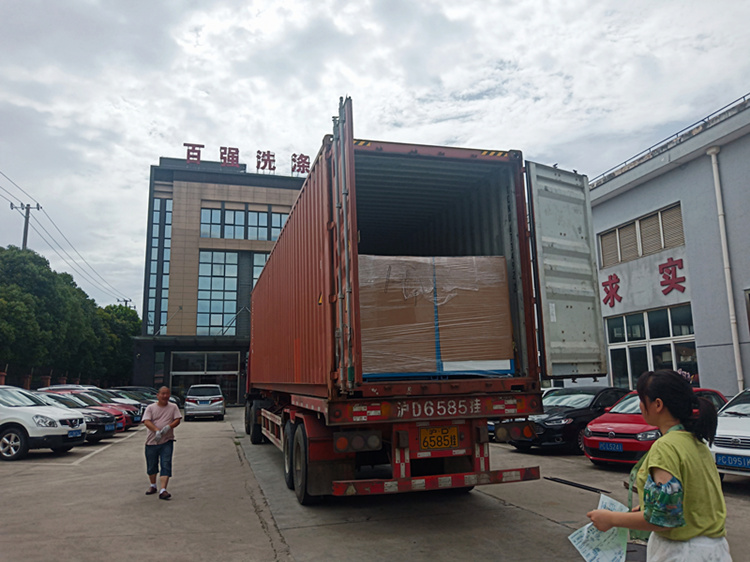 印度采購的工業(yè)洗衣機等百強洗滌設備今日發(fā)貨 印度采購的工業(yè)洗衣機等百強洗滌設備今日發(fā)貨