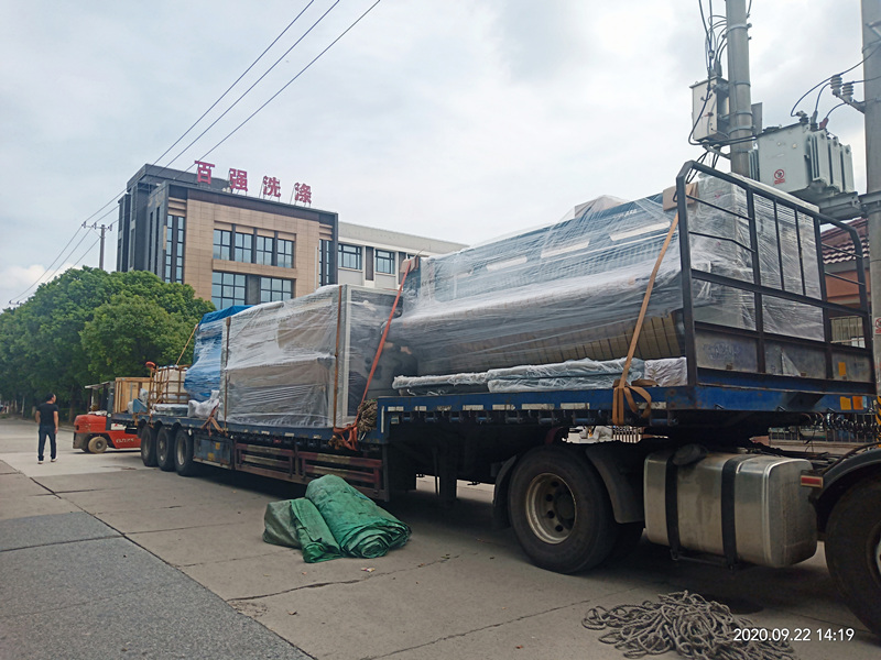 百強洗滌龍高速燙平機等設備發往北京 百強洗滌龍高速燙平機等設備發往北京